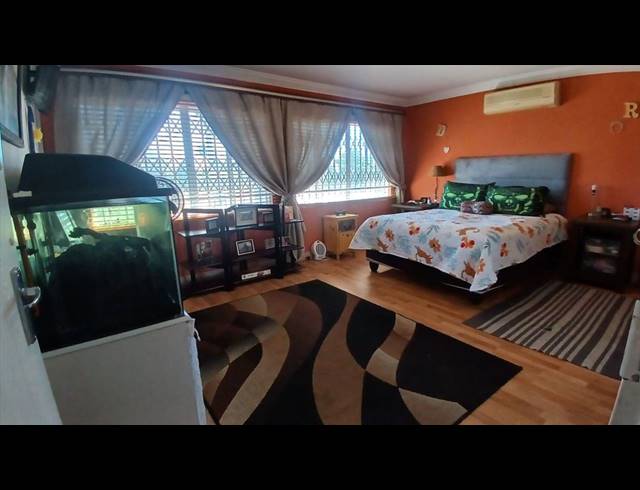 6 BEDROOM GATED ESTATE FOR SALE IN KEMPTON PARK EXT 4